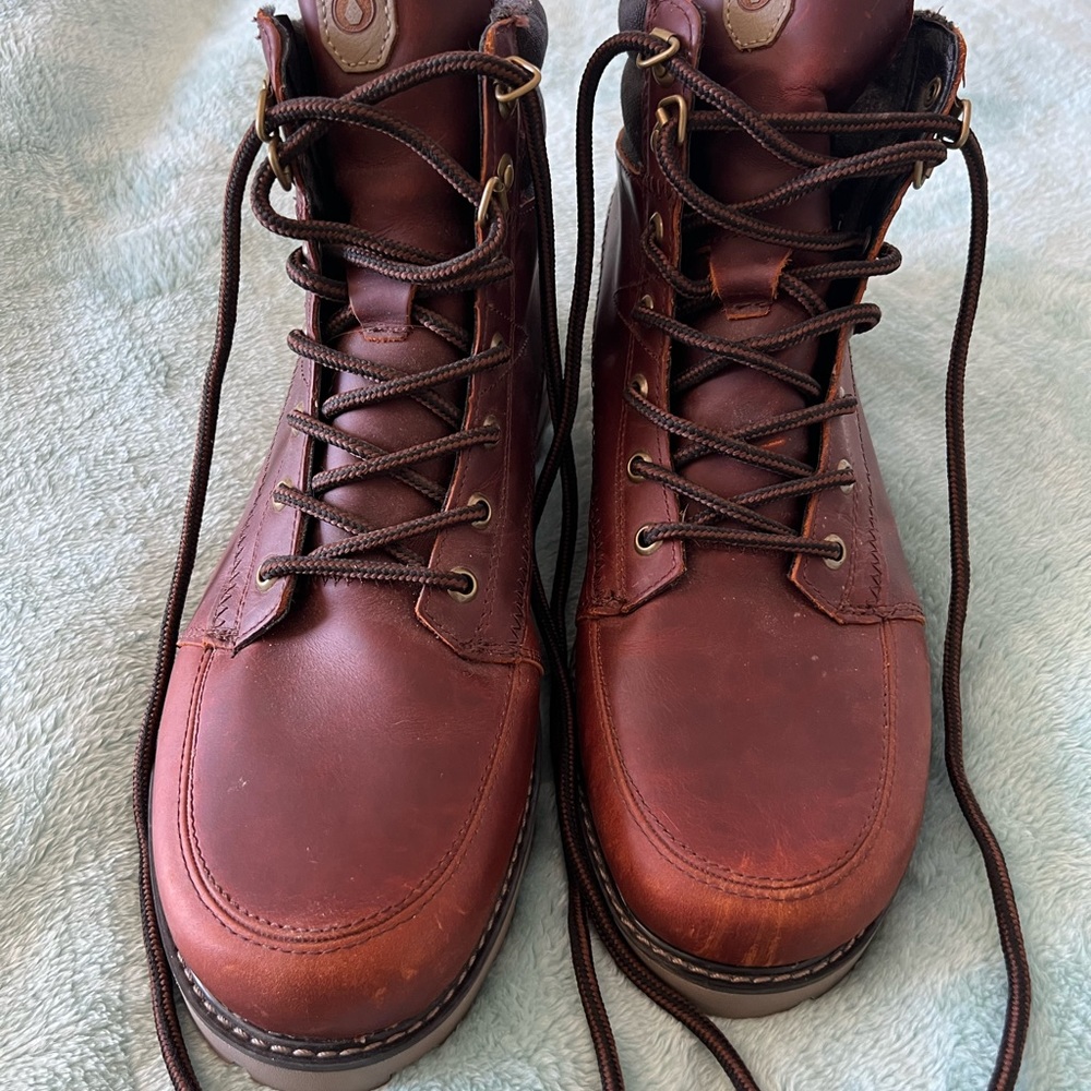 Volcom Men's Sub Zero Winter Boot. Size 10. Color:Burnt Sienna